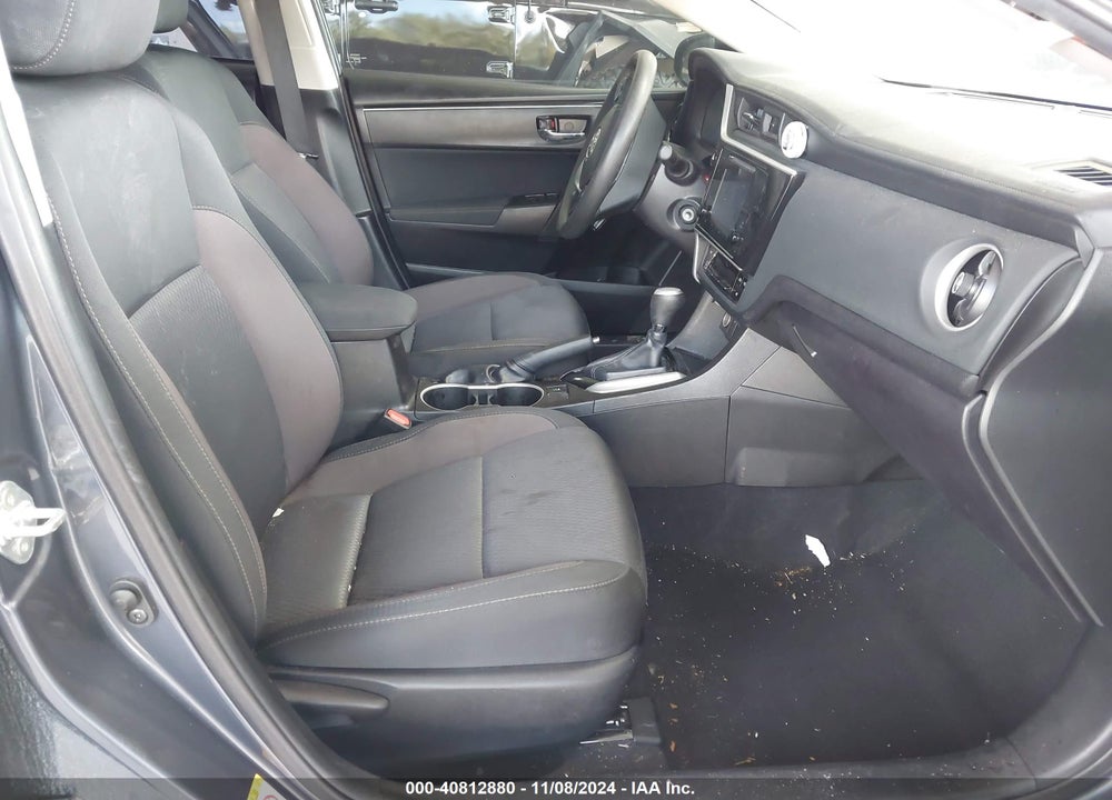2018 TOYOTA COROLLA LE VIN: 5YFBURHE3JP842503