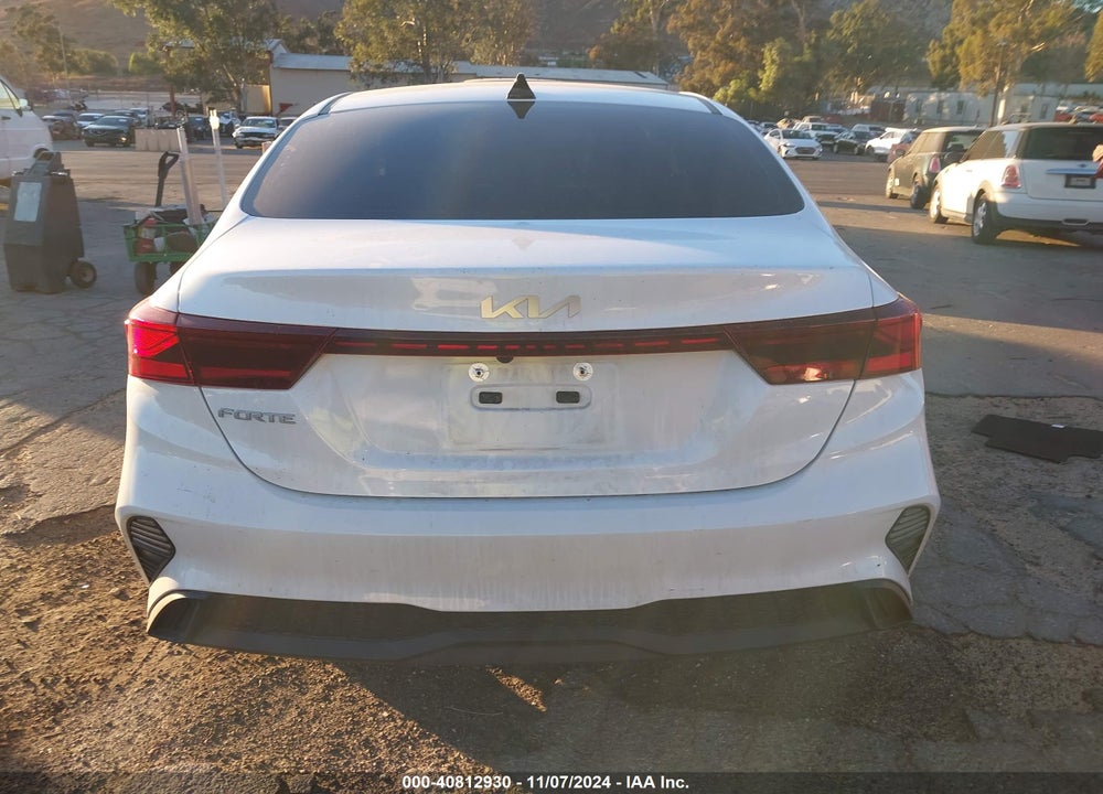 2024 KIA FORTE LXS VIN: 3KPF24AD4RE738224