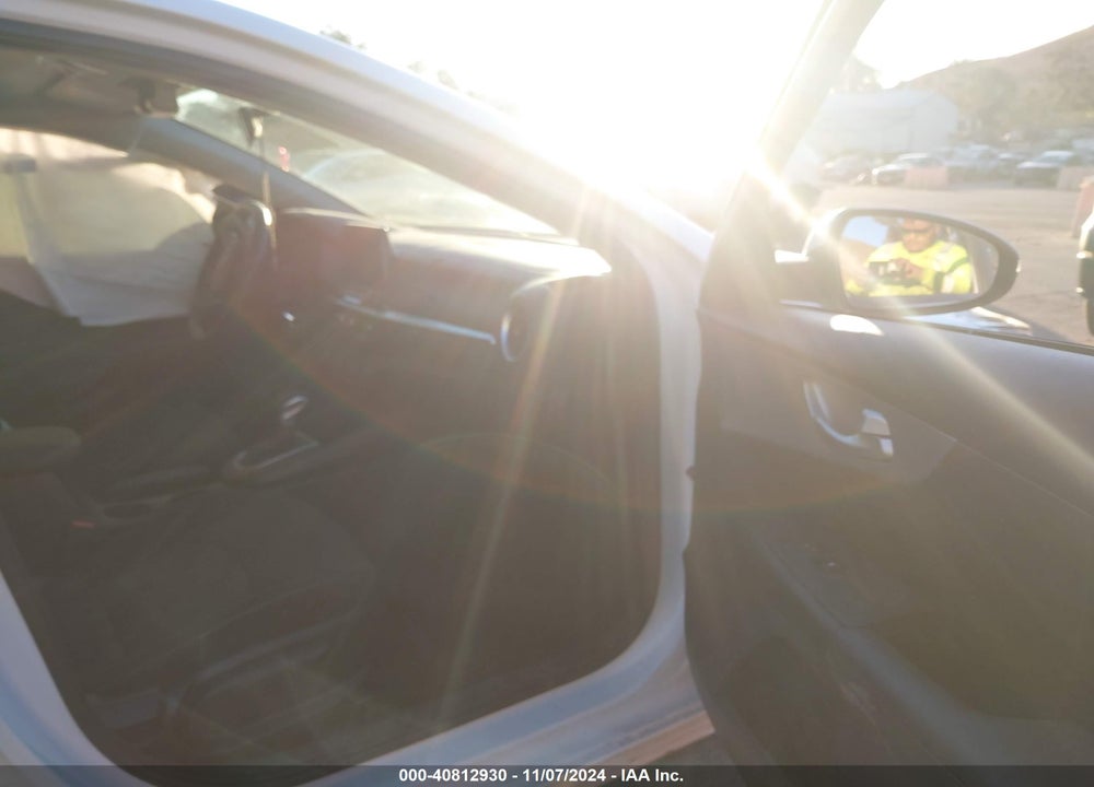 2024 KIA FORTE LXS VIN: 3KPF24AD4RE738224