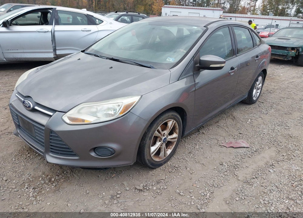 2014 FORD FOCUS SE VIN: 1FADP3F23EL252411