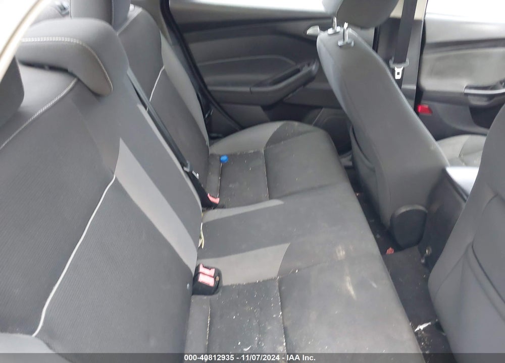2014 FORD FOCUS SE VIN: 1FADP3F23EL252411