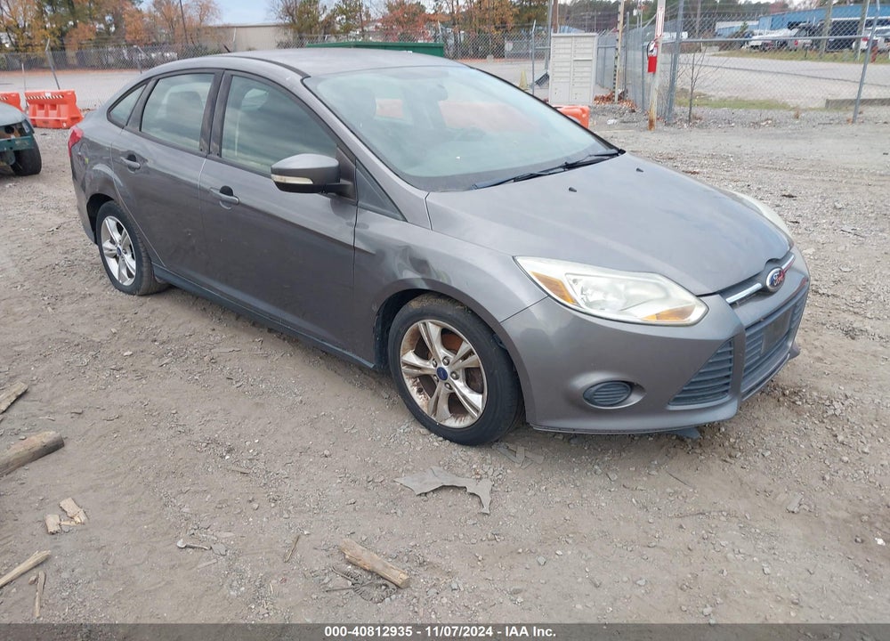 2014 FORD FOCUS SE VIN: 1FADP3F23EL252411