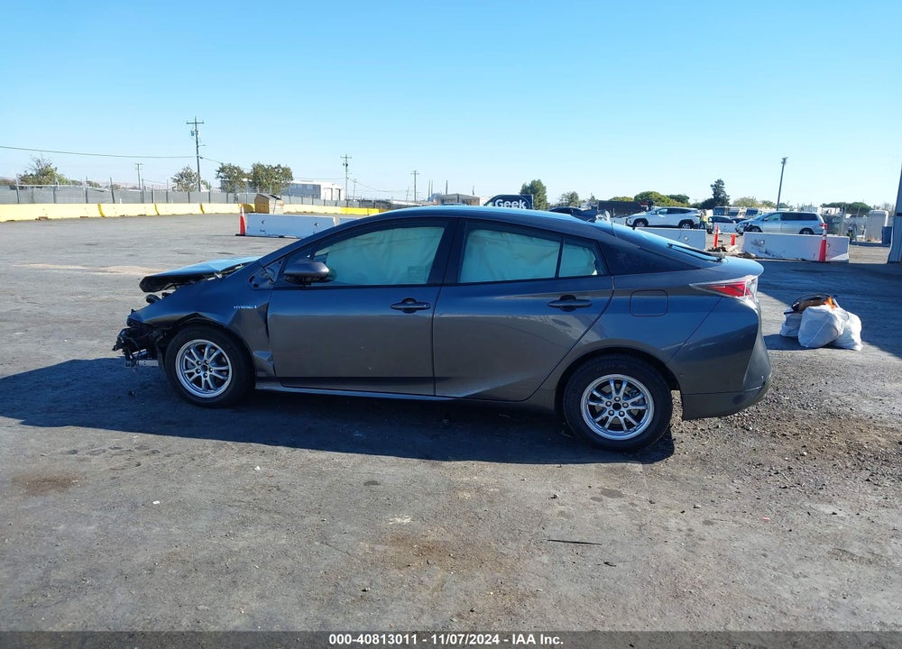 2017 TOYOTA PRIUS THREE VIN: JTDKARFU6H3043711