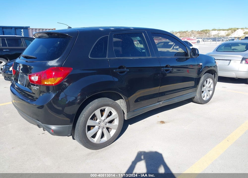 2014 MITSUBISHI OUTLANDER SPORT ES VIN: 4A4AP3AUXEE031567