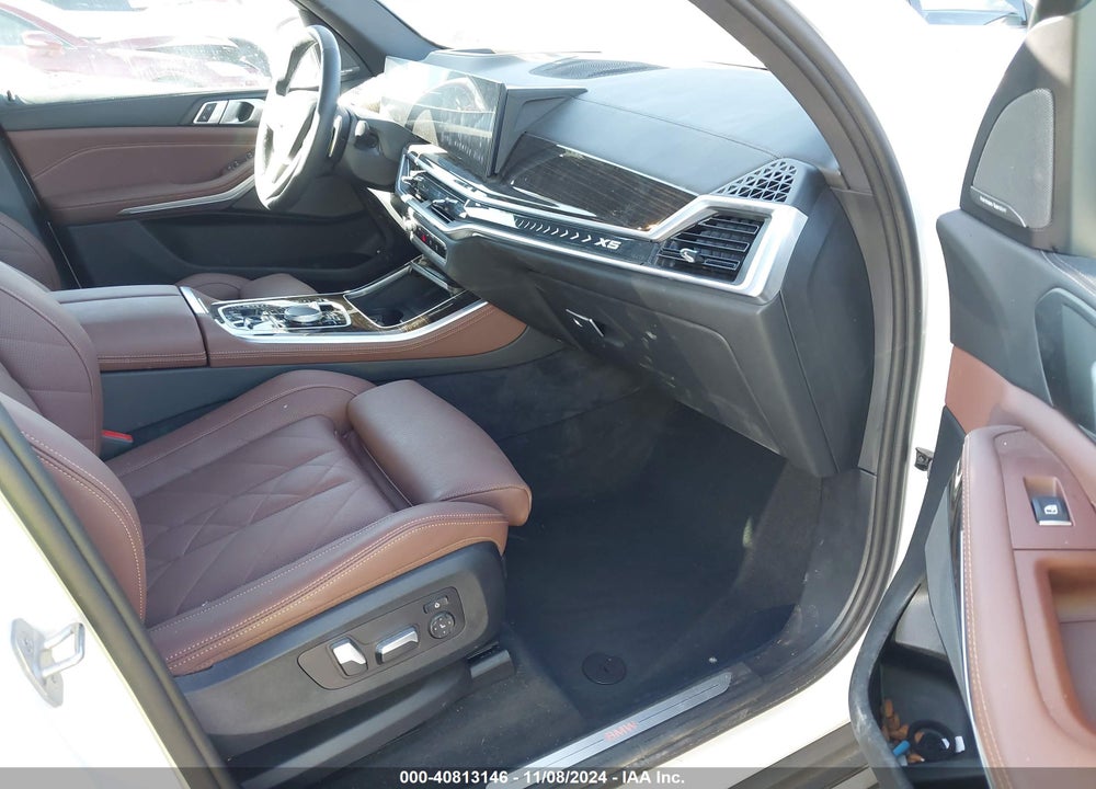 2024 BMW X5 PHEV XDRIVE50E VIN: 5UX43EU08R9T33098