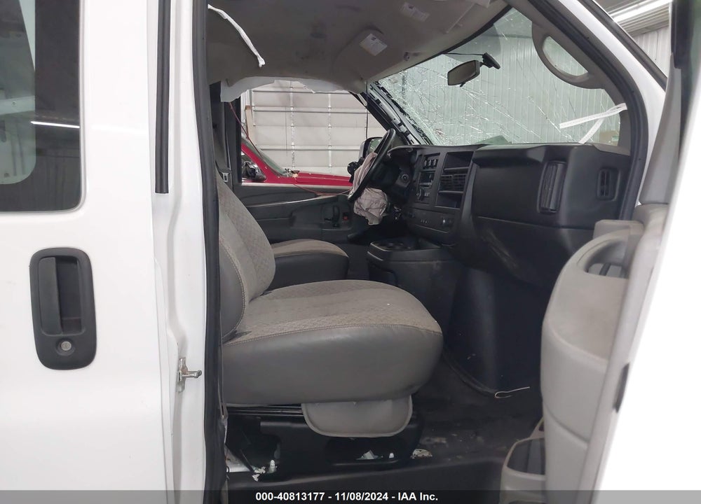 2014 CHEVROLET EXPRESS 1500 VIN: 1GCSHAF44E1200690