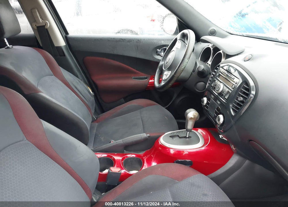 2011 NISSAN JUKE SV VIN: JN8AF5MR3BT005210