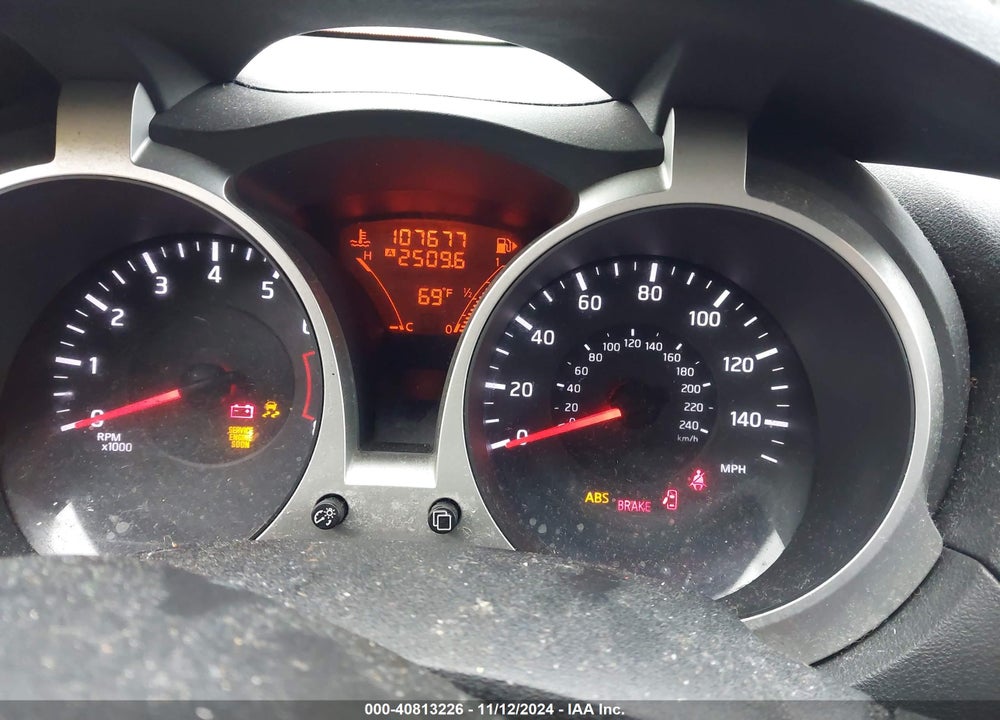 2011 NISSAN JUKE SV VIN: JN8AF5MR3BT005210