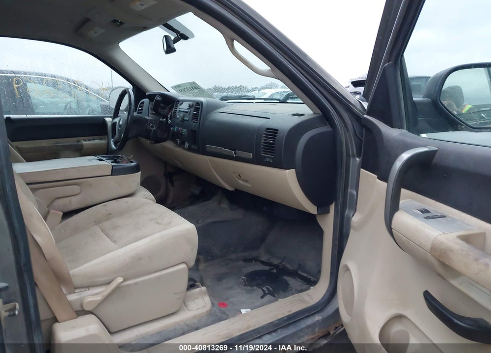 2008 CHEVROLET SILVERADO 1500 LT W/1LT VIN: 1GCEK19038Z290170