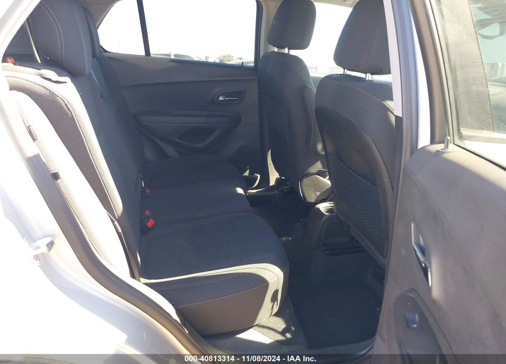 2019 CHEVROLET TRAX LS VIN: 3GNCJKSB3KL331964
