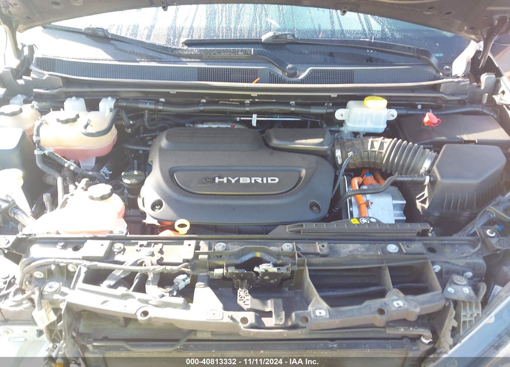 2018 CHRYSLER PACIFICA HYBRID TOURING L VIN: 2C4RC1L75JR157656