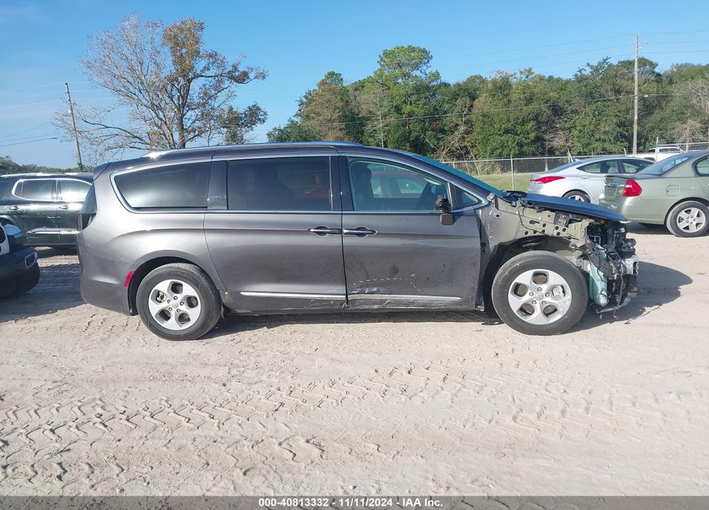 2018 CHRYSLER PACIFICA HYBRID TOURING L VIN: 2C4RC1L75JR157656