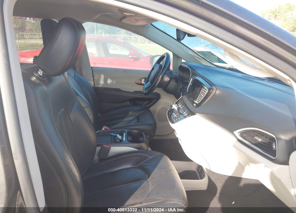 2018 CHRYSLER PACIFICA HYBRID TOURING L VIN: 2C4RC1L75JR157656