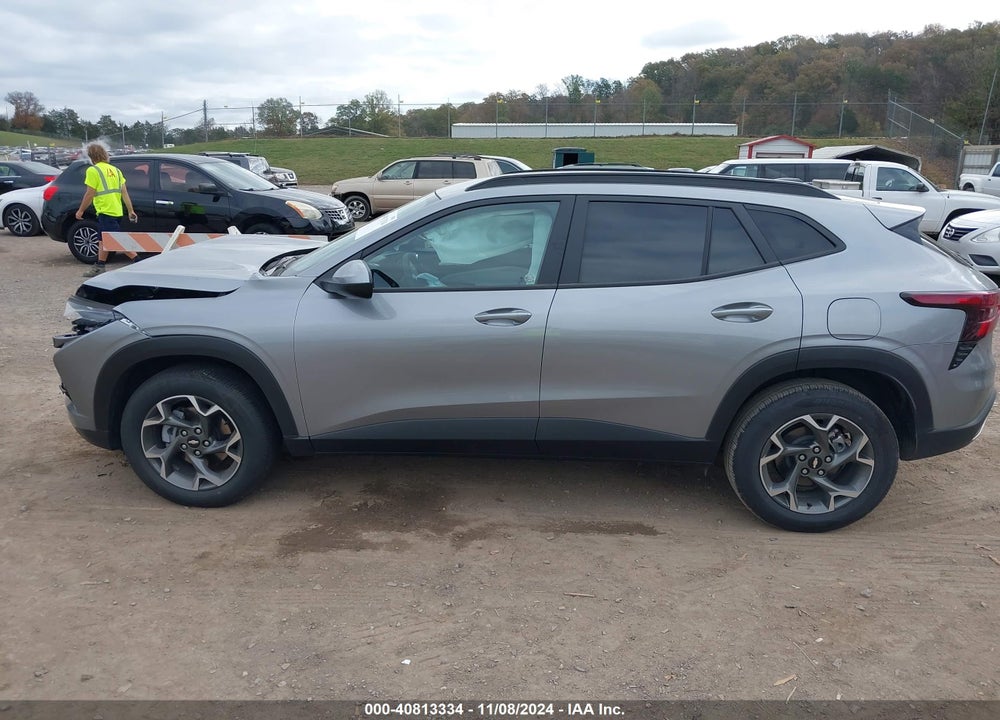 2024 CHEVROLET TRAX FWD LT VIN: KL77LHE21RC228449