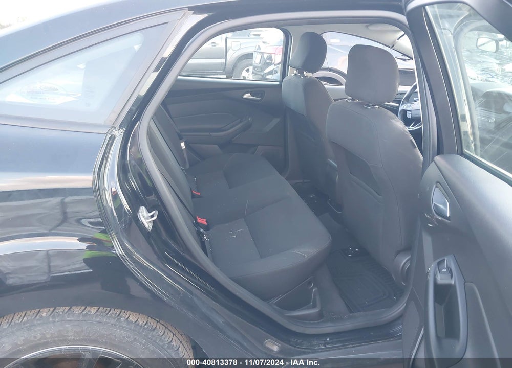 2017 FORD FOCUS SE VIN: 1FADP3F28HL207730