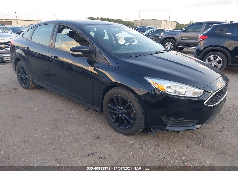 2017 FORD FOCUS SE VIN: 1FADP3F28HL207730
