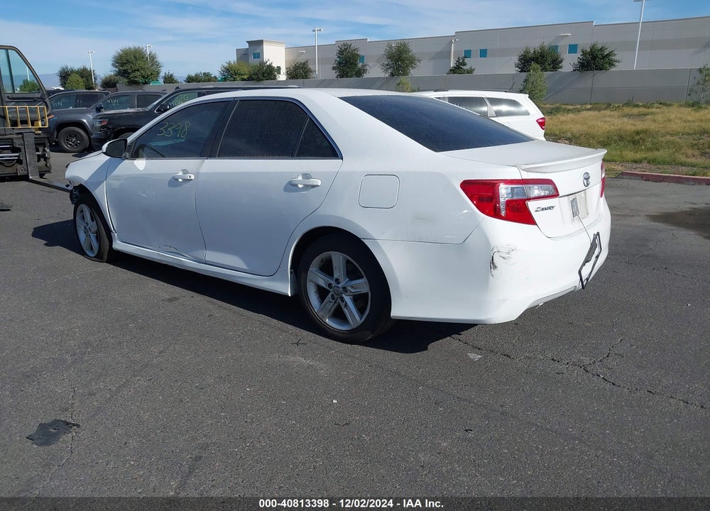 2013 TOYOTA CAMRY SE VIN: 4T1BF1FK3DU250249