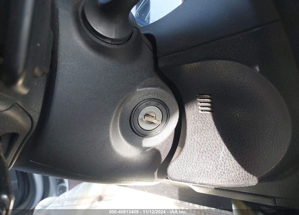2017 TOYOTA COROLLA SE VIN: 5YFBURHE5HP697734