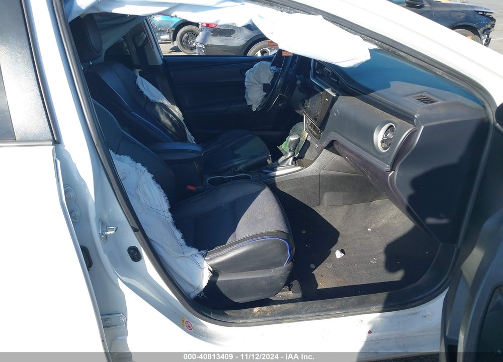 2017 TOYOTA COROLLA SE VIN: 5YFBURHE5HP697734