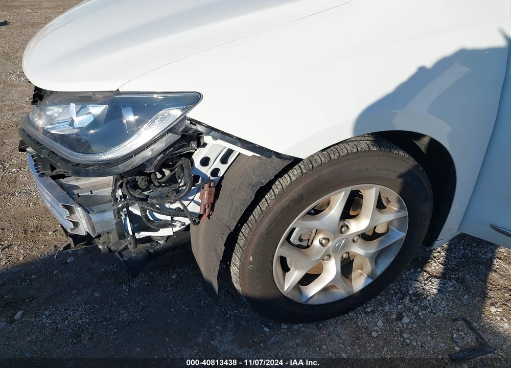 2020 CHRYSLER PACIFICA TOURING L VIN: 2C4RC1BG2LR115742