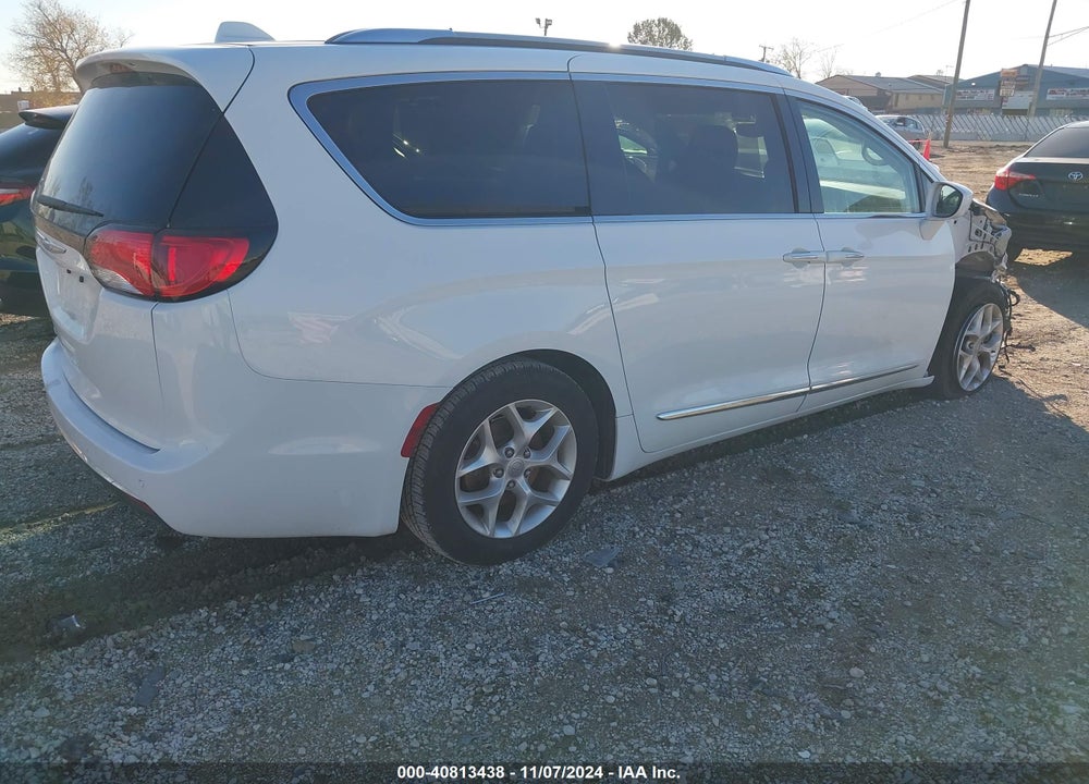 2020 CHRYSLER PACIFICA TOURING L VIN: 2C4RC1BG2LR115742