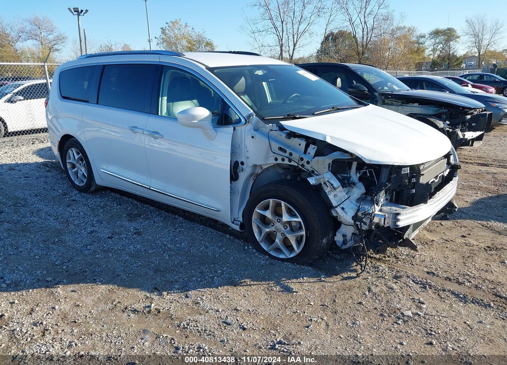 2020 CHRYSLER PACIFICA TOURING L VIN: 2C4RC1BG2LR115742