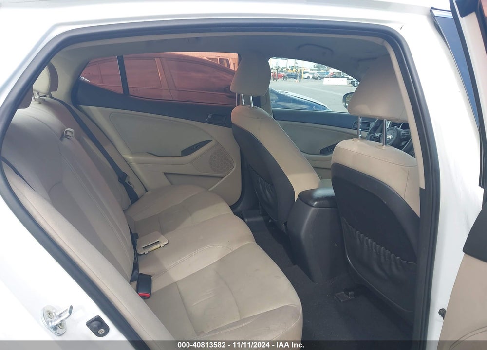 2015 KIA OPTIMA VIN: KNAGM4A73F5664582