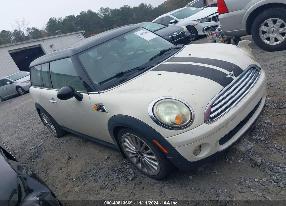 2009 MINI COOPER CLUBMAN VIN: WMWML33559TN68626