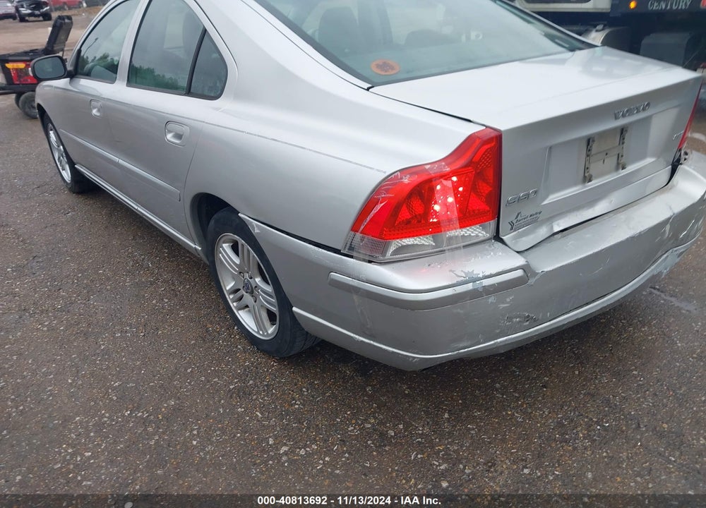 2008 VOLVO S60 VIN: YV1RS592082690832