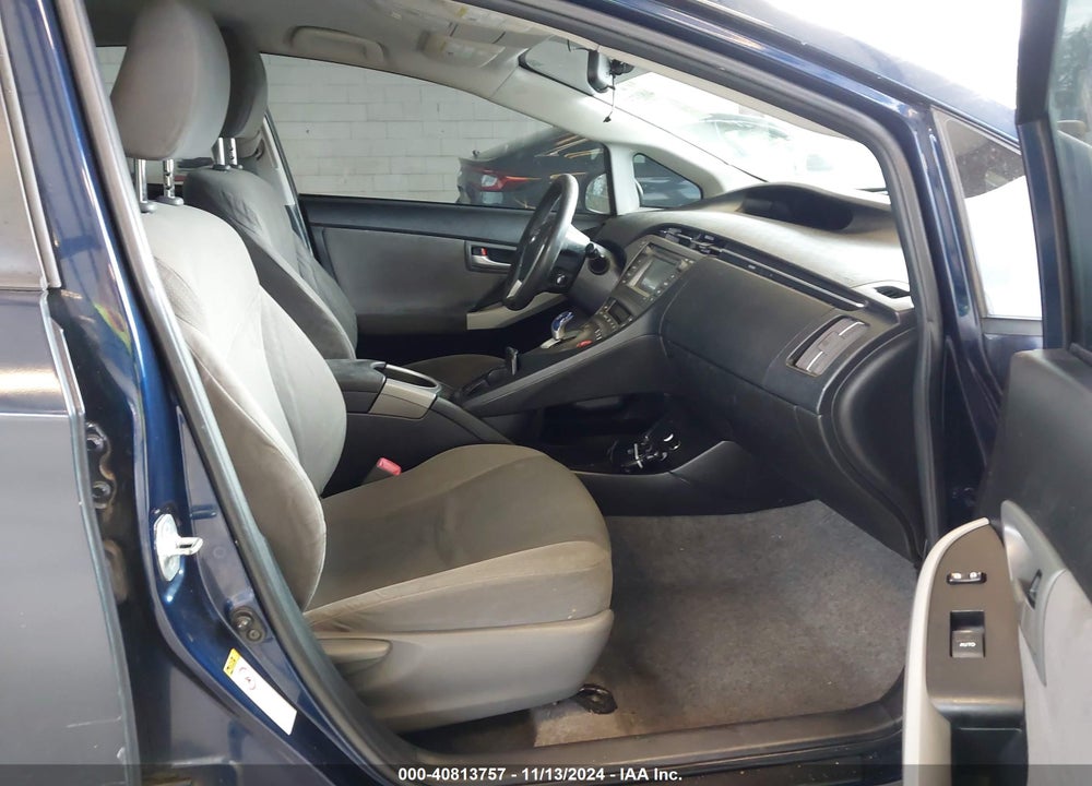 2013 TOYOTA PRIUS TWO VIN: JTDKN3DU8D1634987