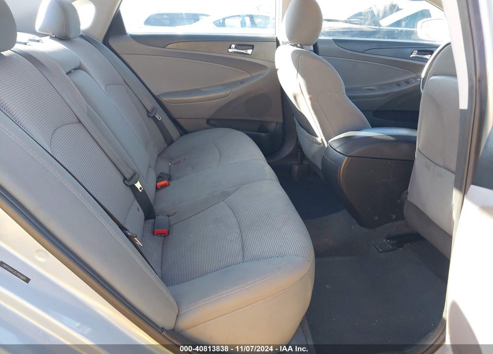 2014 HYUNDAI SONATA GLS VIN: 5NPEB4AC8EH894565