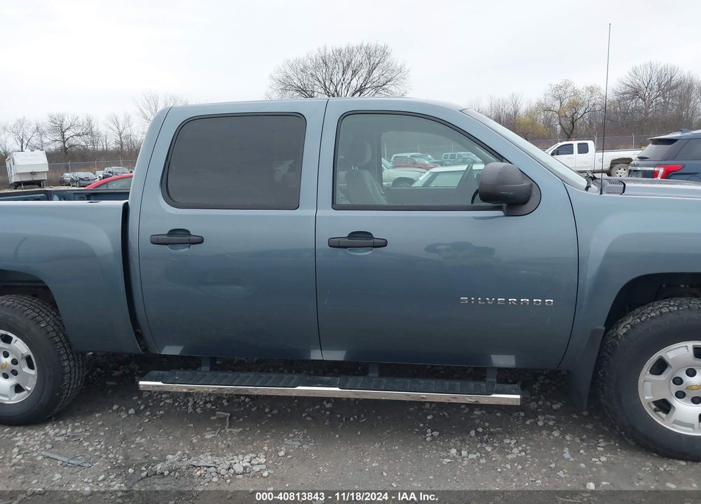 2013 CHEVROLET SILVERADO 1500 LT VIN: 3GCPKSE74DG312821