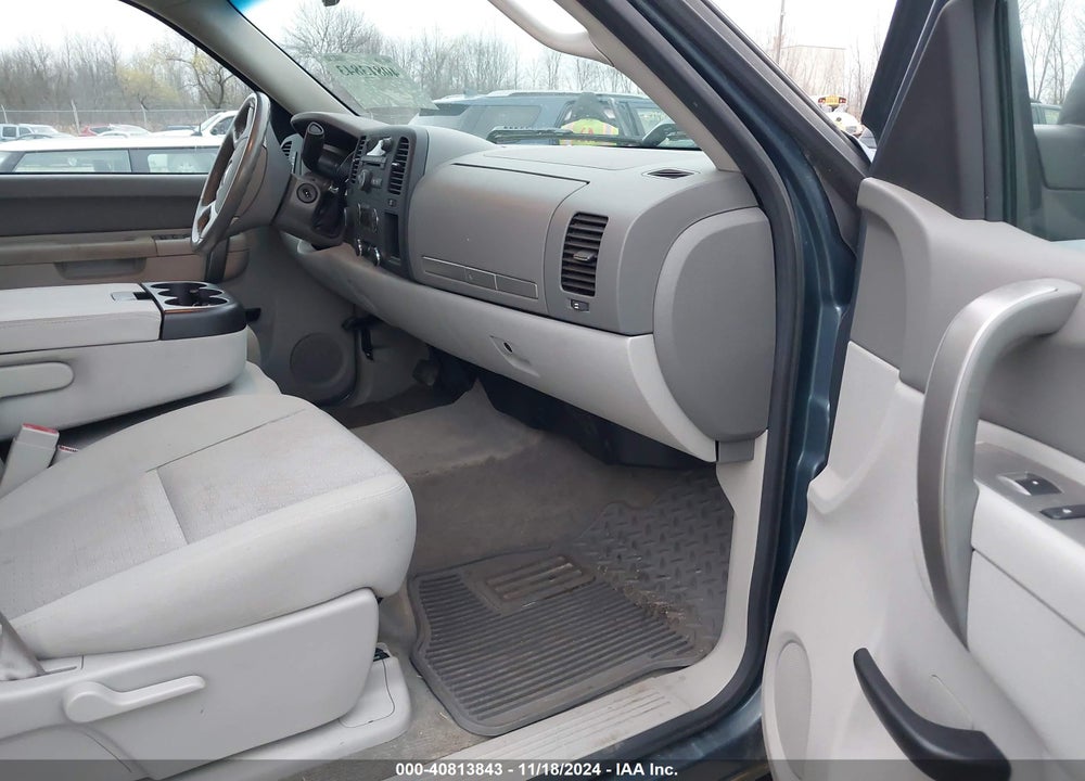 2013 CHEVROLET SILVERADO 1500 LT VIN: 3GCPKSE74DG312821