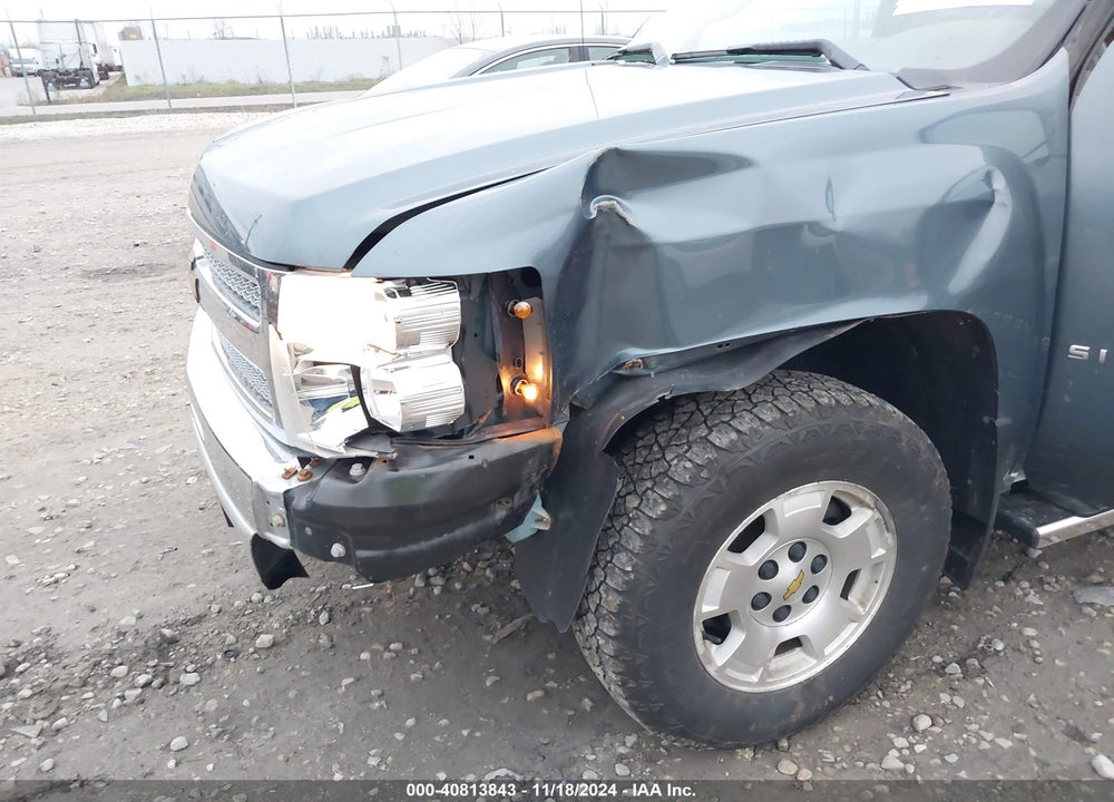 2013 CHEVROLET SILVERADO 1500 LT VIN: 3GCPKSE74DG312821