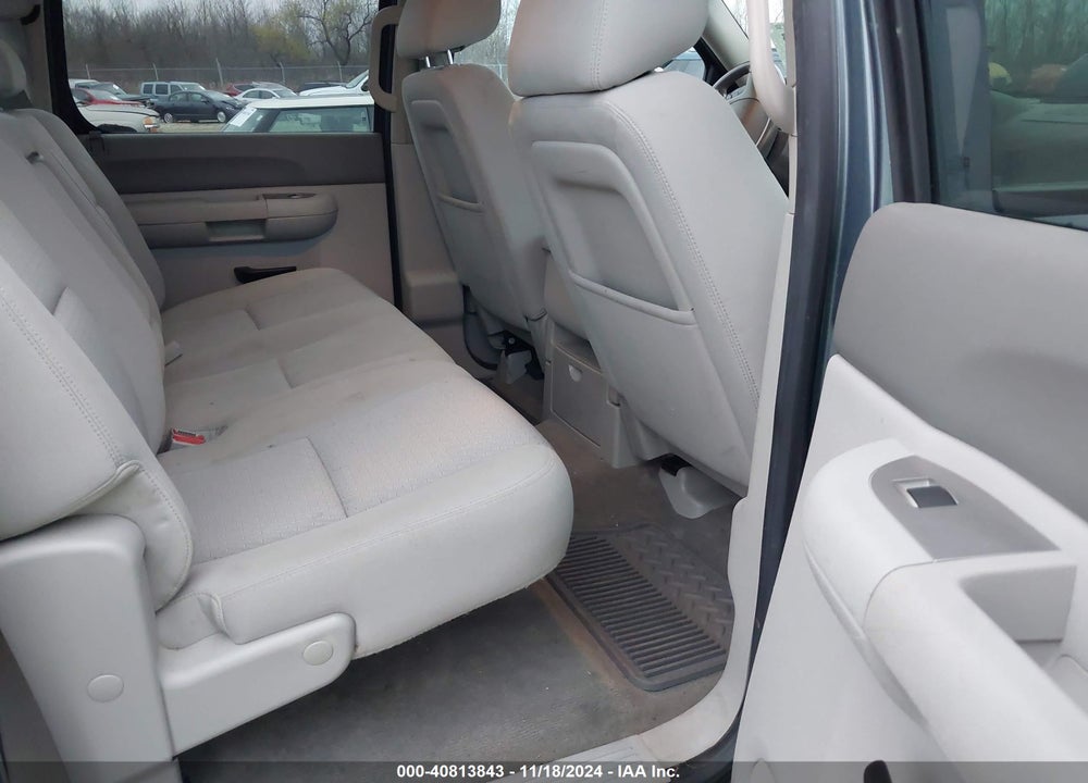 2013 CHEVROLET SILVERADO 1500 LT VIN: 3GCPKSE74DG312821