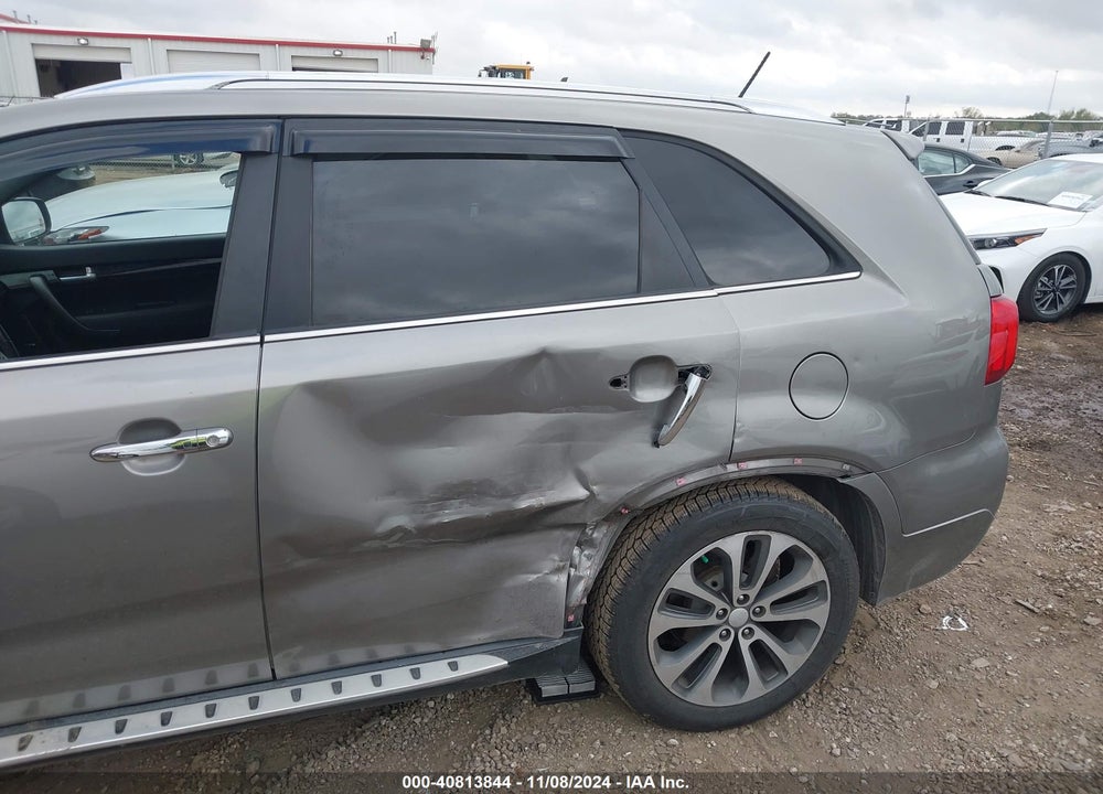 2014 KIA SORENTO SX VIN: 5XYKW4A72EG453063