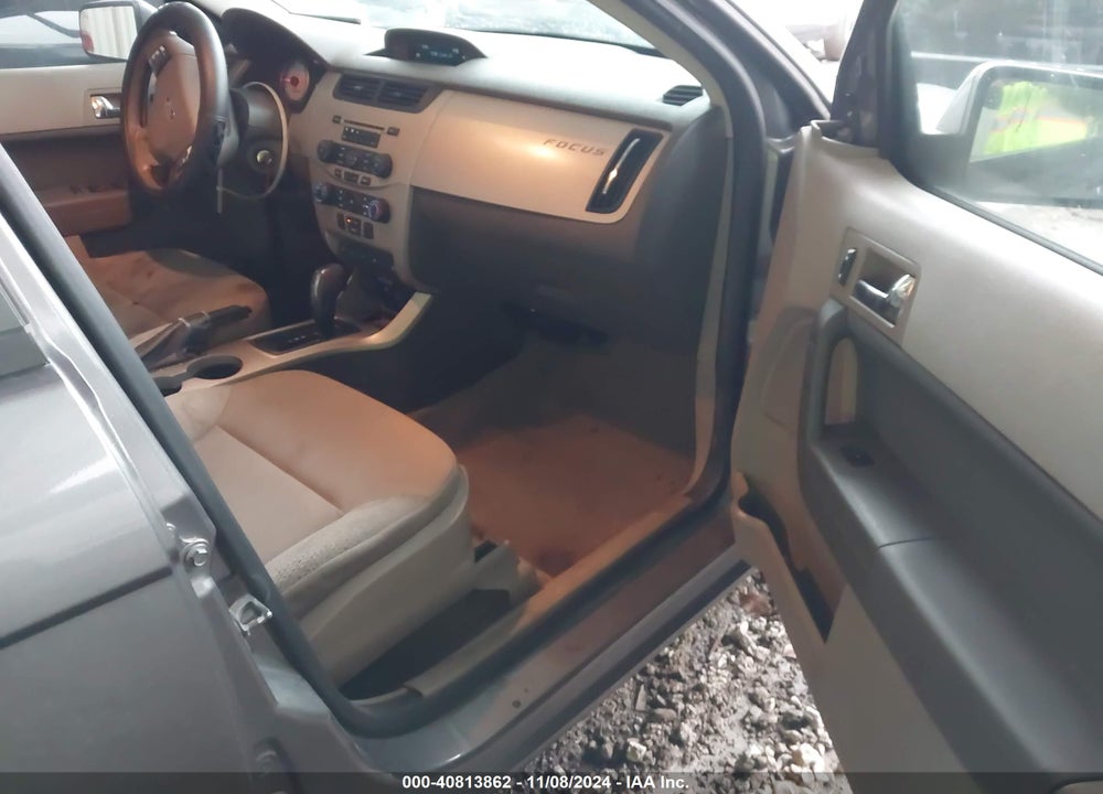 2010 FORD FOCUS SES VIN: 1FAHP3GN7AW137426