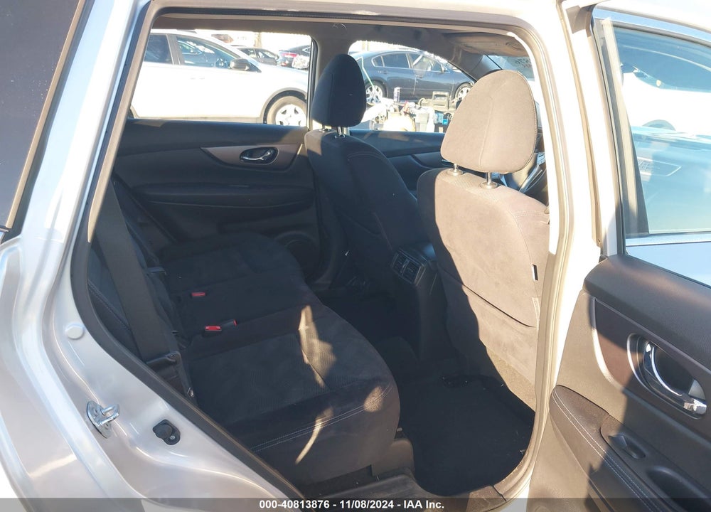 2016 NISSAN ROGUE S VIN: JN8AT2MT2GW004039