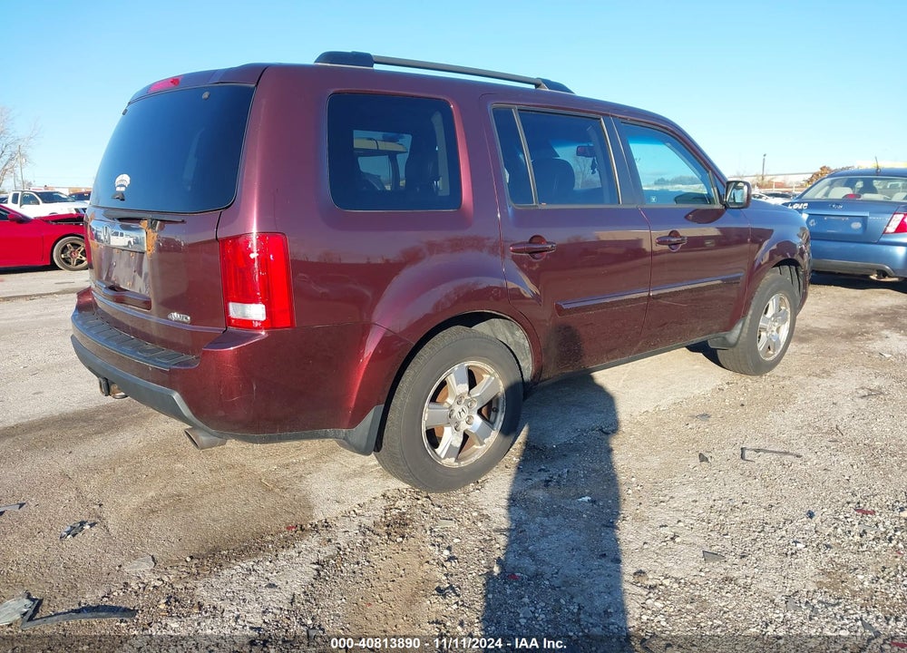2011 HONDA PILOT EX-L VIN: 5FNYF4H57BB018802