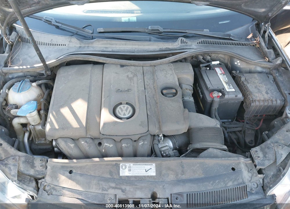 2011 VOLKSWAGEN JETTA SPORTWAGEN 2.5L SE VIN: 3VWPZ7AJ5BM682391