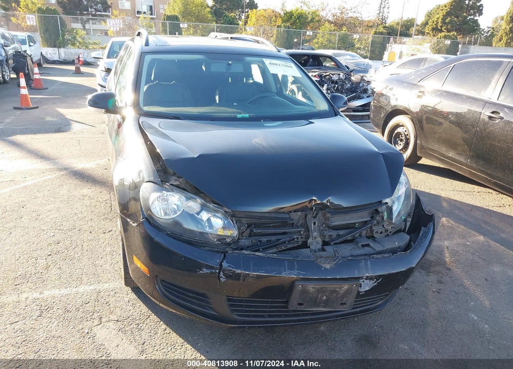 2011 VOLKSWAGEN JETTA SPORTWAGEN 2.5L SE VIN: 3VWPZ7AJ5BM682391