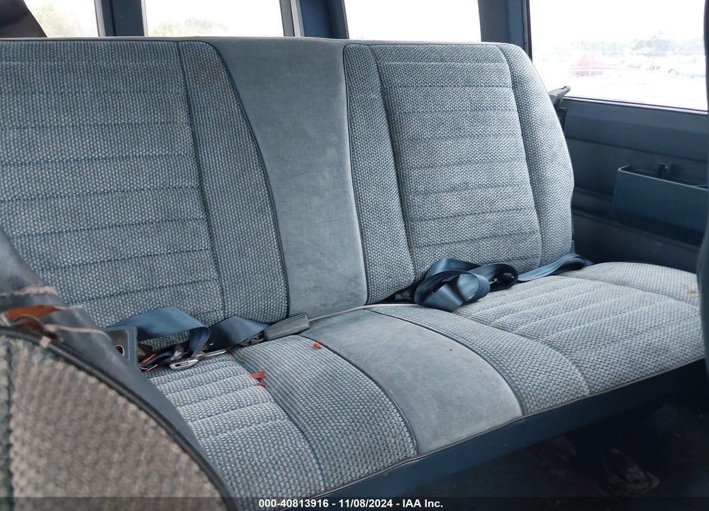 1991 CHEVROLET ASTRO VIN: 1GNDM19Z8MB129389
