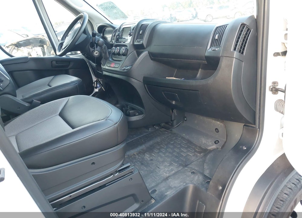 2019 RAM PROMASTER 1500 LOW ROOF 136 WB VIN: 3C6TRVAG0KE540669