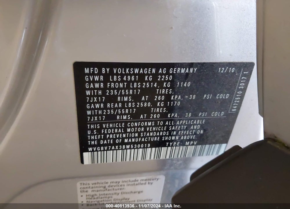 2011 VOLKSWAGEN TIGUAN SE VIN: WVGBV7AX3BW530019