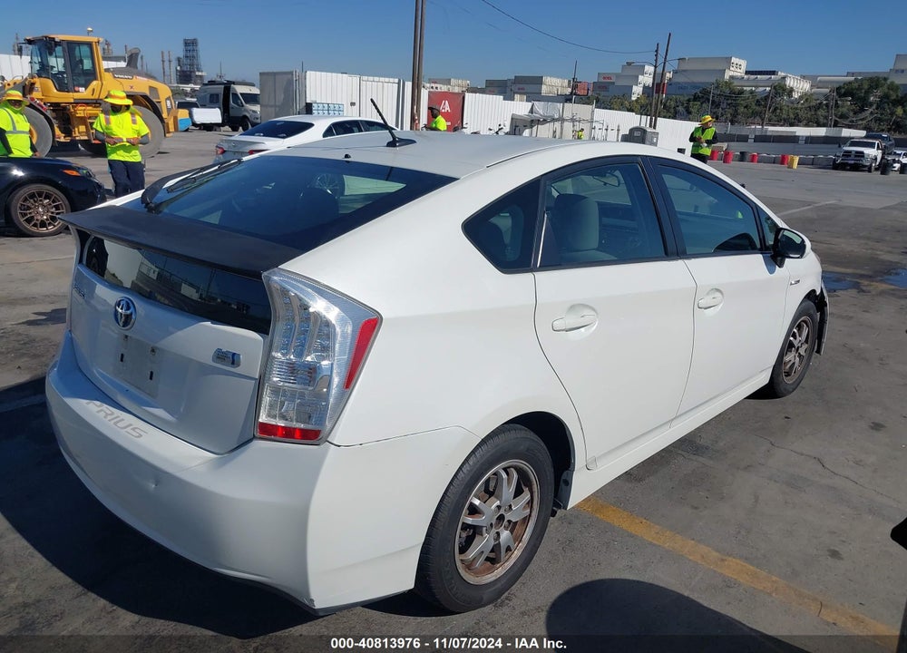 2011 TOYOTA PRIUS TWO VIN: JTDKN3DU4B1472921