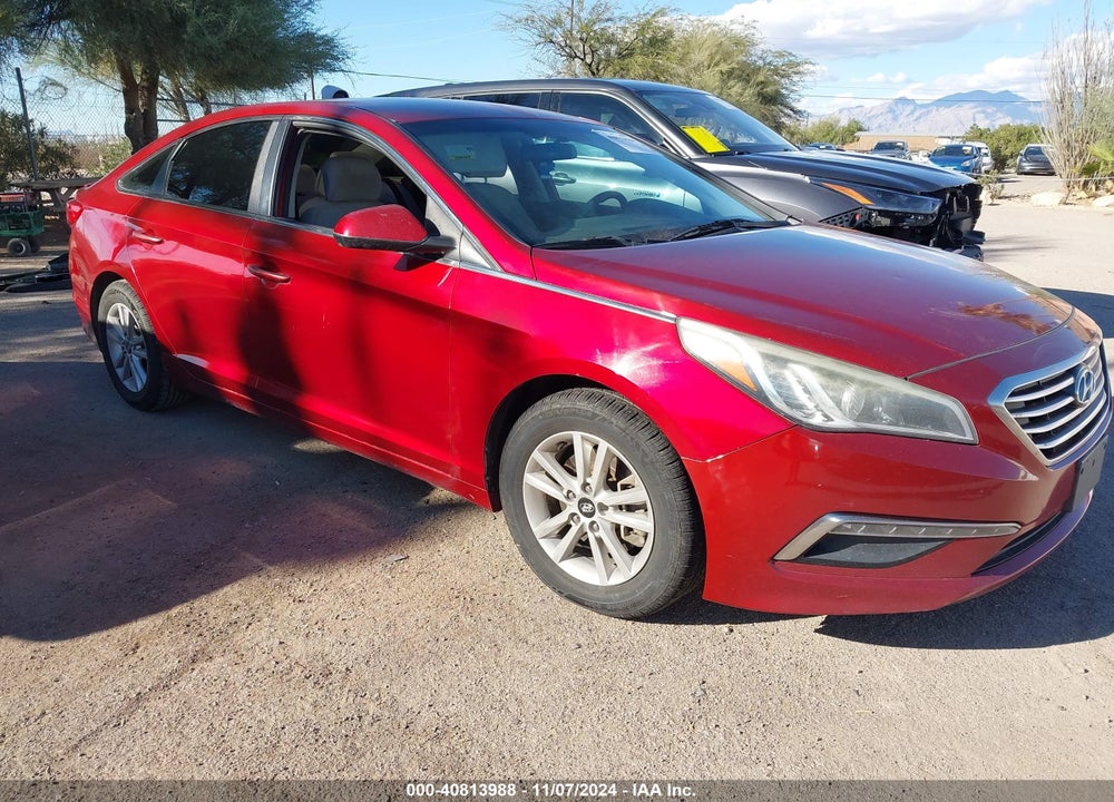 2015 HYUNDAI SONATA SE VIN: 5NPE24AF1FH194530