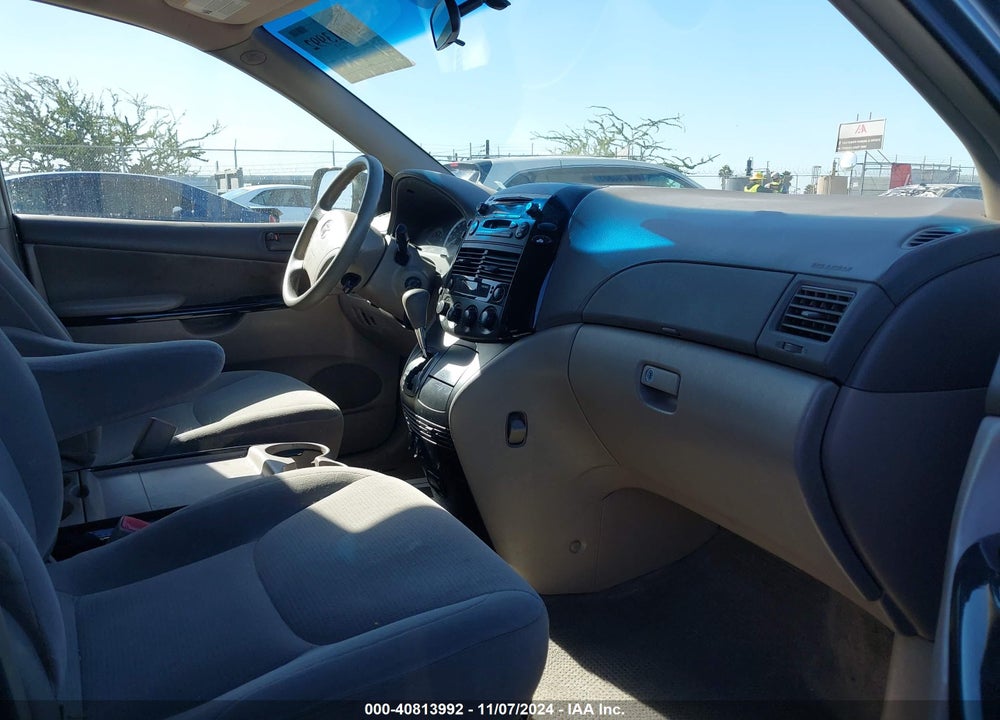 2005 TOYOTA SIENNA LE VIN: 5TDBA23C75S032665