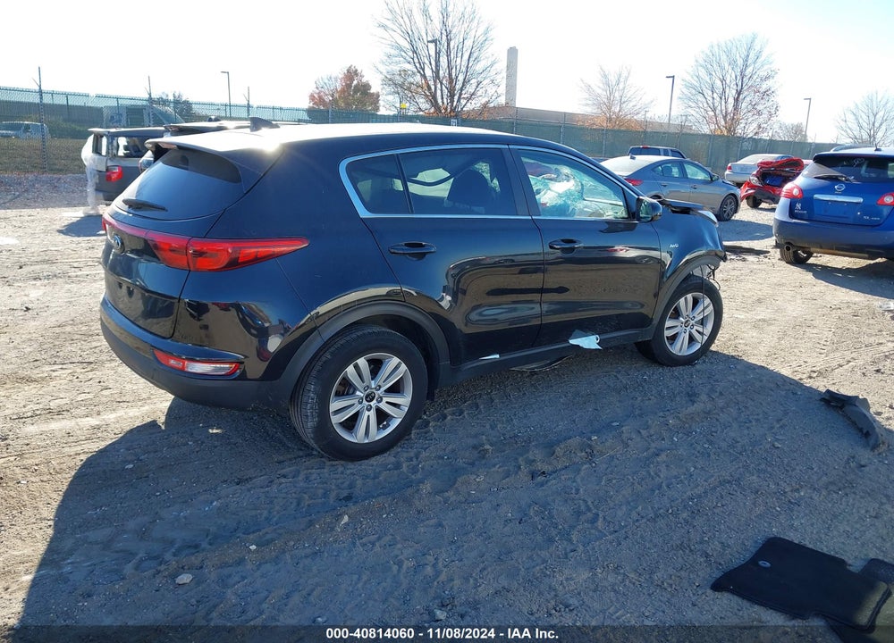 2019 KIA SPORTAGE LX VIN: KNDPMCAC9K7571414
