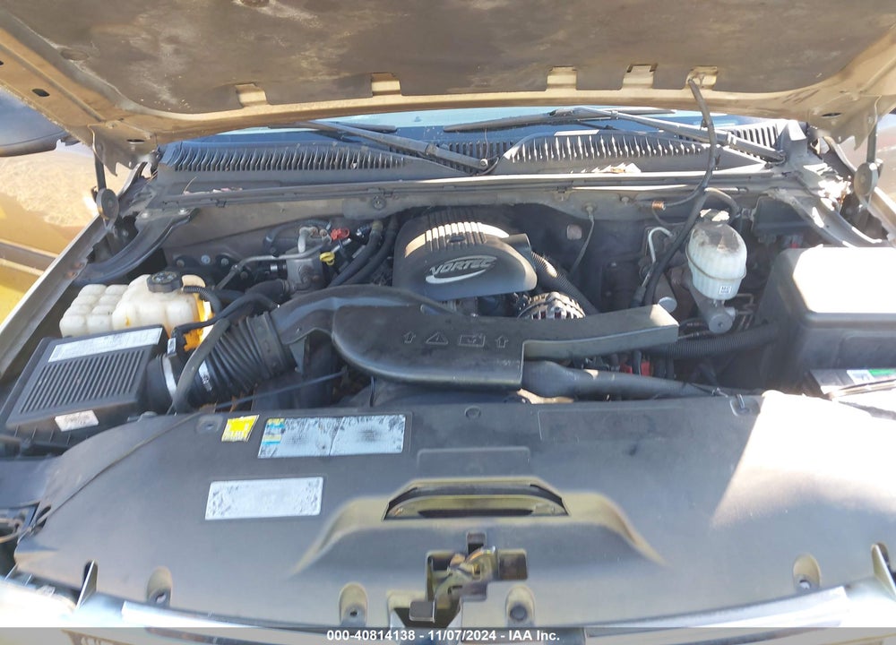 2004 CHEVROLET TAHOE LS VIN: 1GNEC13V34J294494