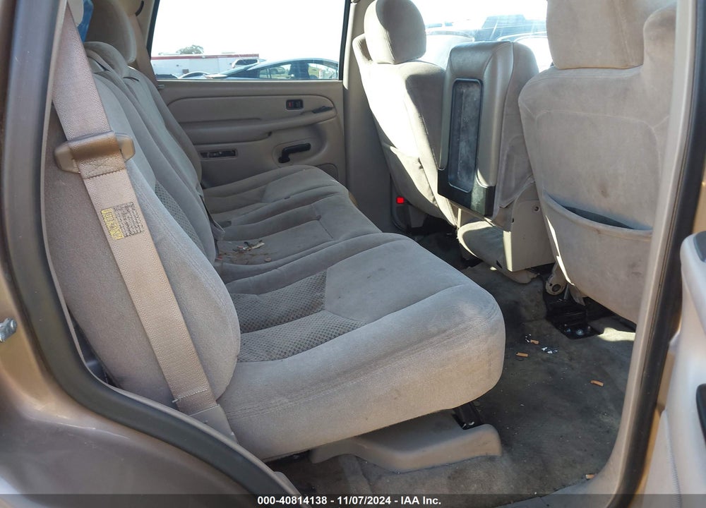 2004 CHEVROLET TAHOE LS VIN: 1GNEC13V34J294494